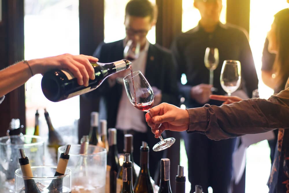 bartender-pouring-wine